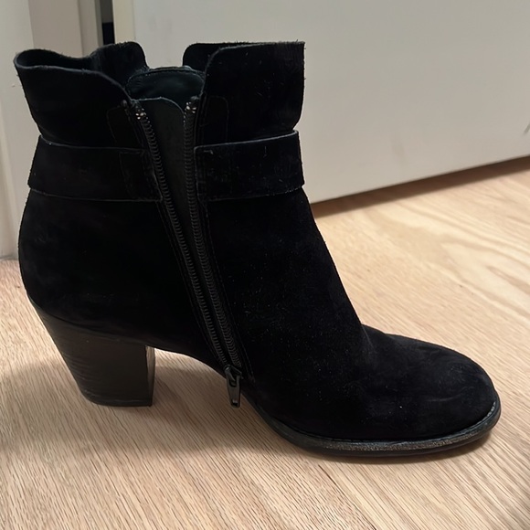 Paul Green Black Suede Booties - Picture 5 of 5